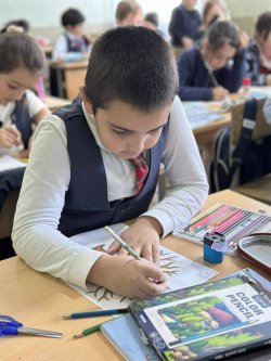 „სიცოცხლის ხე“ - აქტივობა სკოლის ფსიქოლოგთან მარიამ ჟორჟოლიანთან ერთად    (III კლ)