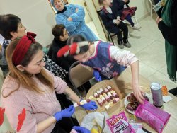 სახალისო აქტივობა - „მშობლები და შვილები“    (IV კლ)