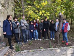 აქტიური დასვენება სკოლის ეზოში  (VII კლ) 