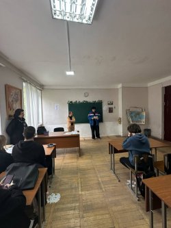 უცხოური ენის მოყვარულთა კლუბი - ინგლისური ენა