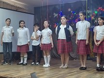 დამშვიდობება IV კლასთან    (IV ლ) 