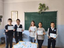 „ტვინების ბრძოლის“ სიგელები VI კლასის მოსწავლეებს „ტვინების ბრძოლის“ სიგელები VI კლასის მოსწავლეებს