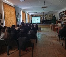 პრეზენტაცია პროფესიული პროგრამების შესახებ   (IX-XII)