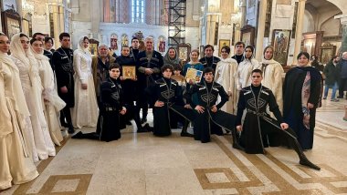 ასნამბლის კურთხევით დღე