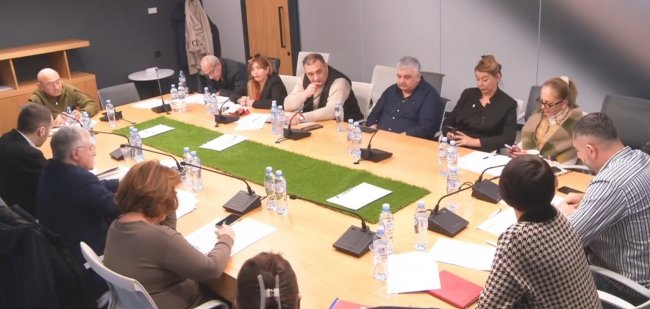 საზოგადოებრივი მაუწყებლის სამეურეო საბჭოსა და დირექტორთა საბჭოს წევრები „მე-13 ხელფასს“ აიღებენ