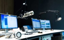 ბრიტანული რადიოს წამყვანის დისკრიმინაციულმა შეფასებამ აზიელებზე მსმენელები გაანაწყენა 