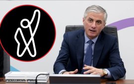 
კომუნიკაციების კომისია მის მიერ ჩატარებული პერიოდული
მედიამონიტორინგის საფუძველზე ტელეკომპანია „ფორმულას“ ბოლო ოთხ თვეში
„მაუწყებლობის შესახებ“ კანონის იმ მუხლის დარღვევას, რომელიც
შინაარსობრივ რეგულირებას შეეხება, მესამედ ედავება.&nbsp;
მედიამომსახურებების რეგულირების დეპარტამენტმა ამჯერად
„ფორმულას“ ეთერში 15 ივნისიდან 17 ივნისის ჩათვლით პერიოდში გასული
ახალი ამბების პროგრამები შერჩევითად დაამონიტორინდა და მიიჩნია, რომ
ტელეკომპანიამ „მაუწყებლობის შესახებ“ კანონის 54-ე მუხლის -
„სამართლიანობა და მიუკერძოებლობა“ მე-5 პუნქტი დაარღვია.
ახალი ამბების პროგრამაში საკითხის მაუწყებლის პირადი
დამოკიდებულების ან მოსაზრების საფუძველზე გაშუქების მაგალითებით
დასაბუთებისას დეპარტამენტი მოხსენებით ბარათში უთითებს, რომ
„ფორმულა“ სადავო სიუჟეტებში სისტემატურად იყენებს ისეთ ფრაზებს,
როგორიცაა, მაგალითად: „ოცნების ხელისუფლება“, „ქართული ოცნების
პრეზიდენტი“, „ოცნების პროკურატურა“, „ოცნების პრემიერი“, „ოცნების
საგარეო საქმეთა სამინისტრო“, „რეპრესიული კანონონები“, „ოცნების
რეჟიმის რეპრესიები“, „რაც სახელმწიფო ორგანოების/ინსტიტუციების
საქმიანობის მიმართ მაუწყებლის მოსაზრებისა და პირადი დამოკიდებულების
გამოხატვას წარმოადგენს“.
„ფორმულას“ მიერ კანონმდებლობის შესაძლო დარღვევის
საკითხს კომისია ხვალ, 17 ივლისის სხდომაზე განიხილავს.&nbsp;
კომუნიკაციების კომისიამ ტელეკომპანია „ფორმულა“ მის
მიერ ჩატარებული მედიამონიტორინგის საფუძველზე, „მაუწყებლობის
შესახებ“ კანონის იმ მუხლების დარღვევისთვის, რომელიც შინაარსობრივ
რეგულირებას შეეხება, 2 500 ლარით დააჯარიმა 
მაისში, აპრილში კი, „TV პირველთან“, Postv-ისა და
„იმედთან“ ერთად, წერილობით 
გააფრთხილა, რადგან მათ მიმართ ბოლო ერთი წლის
განმავლობაში მსგავსი ხასიათის დარღვევისთვის სანქცია გამოყენებული არ
ყოფილა.&nbsp; &nbsp;
ივნისში ComCom-მა მის მიერ ჩატარებული
მედიამონიტორინგის საფუძველზე, &nbsp; &nbsp; ახალი ამბების
პროგრამაში საკითხის მაუწყებლის პირადი დამოკიდებულების ან მოსაზრების
საფუძველზე გაშუქებისთვის 2 500 ლარით 
დააჯარიმა „TV პირველიც“.&nbsp; &nbsp;
&nbsp;
&nbsp; &nbsp; &nbsp; &nbsp; &nbsp; &nbsp; &nbsp; &nbsp; &nbsp;
&nbsp; &nbsp; &nbsp; &nbsp; &nbsp; &nbsp; &nbsp; &nbsp; &nbsp;
&nbsp; &nbsp; &nbsp; &nbsp; &nbsp; &nbsp;
„მაუწყებლობის შესახებ“ კანონით, 2 500 ლარით დაჯარიმების
შემდეგ კომისია უფლებამოსილია დამრღვევს, მის მიერ დენადი ხასიათის
დარღვევის გაგრძელების ან/და დაჯარიმებიდან 1 წლის განმავლობაში ახალი
ერთჯერადი ხასიათის დარღვევის ჩადენის შემთხვევაში, დააკისროს ჯარიმა
არაუმეტეს მისი წლიური შემოსავლის 1%-ისა, მაგრამ არანაკლებ 5 000
ლარისა, ან დაიწყოს საჯარო ადმინისტრაციული წარმოება ლიცენზიის
მოქმედების შესაჩერებლად/ ავტორიზაციის შესაჩერებლად.

&nbsp; &nbsp; &nbsp; &nbsp; &nbsp; &nbsp; &nbsp; &nbsp; &nbsp;
&nbsp; &nbsp; &nbsp; &nbsp; &nbsp; &nbsp; &nbsp; &nbsp; &nbsp;
&nbsp; &nbsp; &nbsp; &nbsp; &nbsp; &nbsp; &nbsp;
აპრილში გაფრთხილების შემდეგ, კომისიას არ
უმსჯელია Postv-ისა და „იმედის“ მიერ „მაუწყებლობის შესახებ“ კანონის
ამავე საფუძვლით შესაძლო დარღვევის საკითხზე.&nbsp;
ComCom-მა მის მიერ ჩატარებული მედიამონიტორინგის
საფუძველზე, შინაარსობრივი რეგულირების საკითხების: მიუკერძოებლობა,
ბალანსი, პირადი დამოკიდებულების/მოსაზრების საფუძველზე გაშუქება,
ფაქტის ჯეროვანი სიზუსტე დარღვევაზე მაშინ პირველად
იმსჯელა.&nbsp;
კომუნიკაციების კომისიამ „მაუწყებლობის შესახებ“
კანონითა და „მაუწყებელთა ქცევის კოდექსით“ დადგენილი ნორმების
პრაქტიკაში ამოქმედება, „რათა მაუწყებელთა ობიექტურობა სათანადო
პროცედურის საფუძველზე და მაღალი სამართლებრივი სტანდარტით შეფასდეს“,
6 მარტს, ბრიტანეთის მიერ სამთავრობო ტელეკომპანიების: „იმედისა“ და
„postv“-ის დასანქცირების შემდეგ, 
დააანონსა.&nbsp;
ComCom-ს თვითრეგულირების სფეროში მოქცეული საკითხების
განხილვისა და მაუწყებლების დასანქცირების შესაძლებლობა გასული წლის
გაზაფხულზე, „მაუწყებლობის შესახებ“ კანონში შესული ცვლილებებით
მიეცა.
2025 წლის ივნისში, კომისიამ „ფორმულა“ და „TV პირველი“,
ტელეკომპანია „მთავარ არხთან“ ერთად, „ქართული ოცნების“ საჩივრის
საფუძველზე ახალი ამბების გადაცემისას „მიუკერძოებლობის პრინციპის
დარღვევისთვის“ სამართალდამრღვევად 
ცნო, თუმცა გარდამავალი პერიოდის გამო, ადმინისტრაციული
პასუხისმგებლობისგან გაათავისუფლა.&nbsp;

&nbsp; &nbsp; &nbsp; &nbsp; &nbsp; &nbsp; &nbsp; &nbsp; &nbsp;
&nbsp; &nbsp; &nbsp; &nbsp; &nbsp; &nbsp; &nbsp; &nbsp; &nbsp;
&nbsp; &nbsp; &nbsp; &nbsp; &nbsp; &nbsp; &nbsp;
კომუნიკაციების კომისიას 29 იანვრიდან ახალი თავმჯდომარე
- გოგა გულორდავა ჰყავს. მან 2025 წელს, სამთავრობო ტელეკომპანია
„იმედიდან“ ხელფასის სახით (ხელზე ასაღები) 166 428 ლარი

აიღო. გულორდავა „იმედში“ 2023 წლიდან მუშაობდა, ის
მონიტორიგის და აუდიტის ხელმძღვანელი იყო.
კომისიამდე, 2020 წლიდან გოგა გულორდავა მუშაობდა სს
„საქართველოს სახელმწიფო ელექტროსისტემაშიც“. ის 2016-2020 წლებში
„ქართული ოცნების“ მაჟორიტარი დეპუტატი იყო, 2013-2016 წლებში კი -
წალენჯიხის მუნიციპალიტეტის გამგებელი.&nbsp;
აპრილში კომუნიკაციების კომისიის წევრი 
გახდა „იმედის“ იურიდიული დეპარტამენტის
უფროსიც, ანი ვაზაგაშვილი. ის ტელეკომპანია „მაესტროს“ იურიდიული
სამსახურის ხელმძღვანელიც იყო. 2024 წლამდე, ამ ტელევიზიებში მუშაობის
დაწყებამდე, ვაზაგაშვილი შინაგან საქმეთა სამინისტროს საპატრულო
პოლიციის დეპარტამენტის სამართლებრივი უზრუნველყოფისა და
ადმინისტრაციული საქმისწარმოების სამმართველოს მთავარი
სპეციალისტი/იურისტი იყო.

