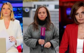 

„TV პირველის“ ჟურნალისტების: მარიამ გაფრინდაშვილის, ნანუკა ქაჯაიასა
და ნატა ქაჯაიას 
საჩივარს  „სეზონი ტვ“-ის წინააღმდეგ
კომუნიკაციების კომისია არსებითად ხვალ, 17 ივლისს, განიხილავს.
ჟურნალისტებმა კომისიას „სეზონი ტვ“-ის ეთერითა და
სოციალური ქსელით გავრცელებულ პროგრამაში გადაცემის წამყვანისა და
სტუმრის მიერ მათ მიმართ გამოთქმულ სიძულვილის ენის შემცველ
განცხადებებთან დაკავშირებით 25 ივნისს მიმართეს და „სეზონი
ტვ“-ისთვის კანონმდებლობით გათვალისწინებული ადმინისტრაციული
პასუხისმგებლობის დაკისრება მოითხოვეს.
საჩივრის მიხედვით, 10  ივნისს, „სეზონი 
ტვ“-ის პირდაპირ ეთერში გაჟღერდა არაერთი უმძიმესი, ღირსების
შემლახავი და აშკარად შეურაცხმყოფელი გამონათქვამი „TV პირველის“
ჟურნალისტებისა და ტელეკომპანიის მიმართ:
„გაკეთებული განცხადებების ერთადერთი მიზანი
იყო ჟურნალისტებისა და შპს „ტელეკომპანია პირველის“ დისკრედიტაცია,
შეურაცხყოფა და სიძულვილის ენის ფართო აუდიტორიაში სიძულვილის
დანერგვა, მტრული და უარყოფითი დამოკიდებულების
გაჩენა“.
საჩივარში აღნიშნულია, რომ ნიკოლოზ მჟავანაძემ და დიტო
ჩუბინიძემ „TV პირველის“ ჟურნალისტები - „მეძავებად“, ტელევიზია კი
„ბორდელად“ მოიხსენიეს. სხვა არაერთ შეურაცხმყოფელ ფრაზასთან ერთად,
მათ თქვეს, რომ თითქოს ისინი ბიზნესმენ თემურ ჭყონიას „30 00 ლარად
ჰყავს ნაყიდი“. 
მომჩივანები უთითებენ, რომ წამყვანების მონოლოგი/დიალოგი
ფეისბუკ გვერდზეც განთავსდა: „ვიდეოებს ჰქონდა მაღალი
გამოხმაურება. ის ათი ათასობით ადამიანმა ნახა, მოჰყვა შეურაცხმყოფელი
განცხადებები და ამ გზით გაიზარდა ჟურნალისტებისთვისა და შპს
„ტელეკომპანია პირველისთვის“ უკანონო მოქმედების შედეგად მიყენებული
ზიანის ხარისხიც“.
ჟურნალისტებმა საჩივარში მიუთითეს „სეზონი ტვ“-ის მიერ
არასრულწლოვანთა მავნე ზეგავლენისგან დაცვის თაობაზე მოთხოვნათა
შესაძლო დარღვევაზეც. 
კომუნიკაციების კომისიამ მათი საჩივრის დასაშვებობასთან
დაკავშირებით 3 ივლისის სხდომაზე იმსჯელა. ამ სხდომას ესწრებოდა
„სეზონი ტვ“-ის წამყვანი ნიკოლოზ მჟავანაძეც, რომელმაც აღნიშნა, რომ
სადავო პროგრამა შეურაცხმყოფელ განცხადებებს არ შეიცავდა და კომისიას
საჩივარი არ უნდა განეხილა.
„სეზონი ტვ“-ის წინააღმდეგ „TV პირველის“ ჟურნალისტებმა
განცხადებით მიმართეს „საქართველოს ჟურნალისტური ეთიკის ქარტიასაც“.
ქარტიის საბჭომ მათი განცხადება 27 ივნისის სხდომაზე განიხილა და
მიიჩნია,
რომ ნიკოლოზ მჟავანაძემ და დიმიტრი ჩუბინიძემ ქარტიის 1-ლი, მე-7,
მე-10 და მე-11 
პრინციპები დაარღვიეს.
„TV პირველის“ იურისტის, თორნიკე მიგინეიშვილის თქმით,
ნიკოლოზ მჟავანაძისა და დიმიტრი ჩუბინიძის წინააღმდეგ „სექსუალური
შევიწროვების შინაარსის განცხადებების“ გამო სახალხო დამცველსაც
მიმართეს.
პრორუსული ტელეკომპანიის „სეზონი ტვ“-ის 100%-იანი წილის
მფლობელი და დირექტორი ყოფილი მოკრივე და ბიზნესმენი, გიორგი
კანდელაკია. კანდელაკი სტალინის მიმართ განსაკუთრებული სიმპათიით
გამოირჩევა. 
„მედიის განვითარების ფონდის“ (MDF) კვლევაში -
„ანტიდასავლური პროპაგანდა და დეზინფორმაცია 2024 წლის საპარლამენტო
არჩევნებზე“ ვკითხულობთ: „კრემლისტური/ულტრამემარჯვენე მედიებიდან
ყველაზე მეტ ანტიდასავლურ გზავნილს სეზონი ტვ-ის (318) წამყვანები
ახმოვანებდნენ“. 
„სეზონი ტვ“ 2021 წლიდან მაუწყებლობს. მიმდინარე წლის 22
მაისს, ტელევიზიის მიმართვის საფუძველზე, კომუნიკაციების კომისიამ
მისი ავტორიზაციის მოდიფიცირების გადაწყვეტილება მიიღო და „სეზონი
ტვ“-ის მაუწყებლობის ენად ქართულთან ერთად, დამატებით რუსულიც

განუსაზღვრა. 



