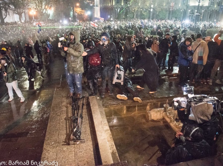 რას ჰყვებიან ჟურნალისტები 2024 წლის ნოემბერ-დეკემბრის აქციების დროს ქიმიური ნივთიერებებით შესაძლო მოწამვლაზე