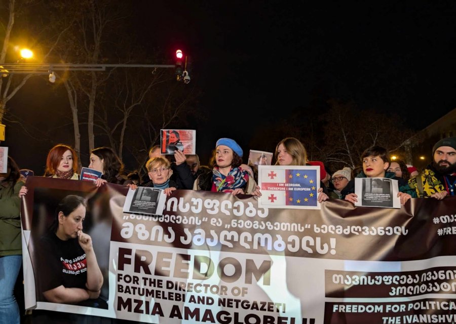 მზარდი ავტორიტარიზმის ფონზე, ვაგრძელებთ საქმიანობას, ვამბობთ სიმართლეს და ვიბრძვით პრესის თავისუფლებისთვის, - 100-ზე მეტი ჟურნალისტი და მედიაგამოცემა საერთაშორისო საზოგადოებას მიმართავს