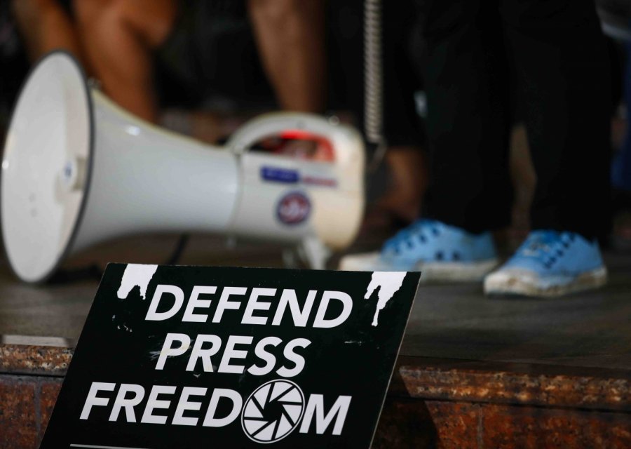 IPI: პრესაზე თავდასხმები ძირს უთხრის დამოუკიდებელ ინსტიტუტებს, რომლებიც თავისუფალ საზოგადოებებს ტირანიისა და უკონტროლო ძალაუფლებისგან იცავენ