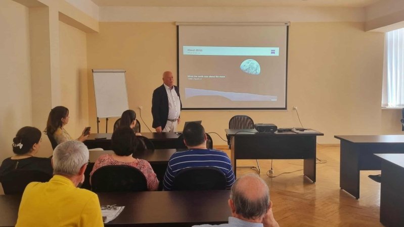 „Zeiss“-ის წარმომადგენლები სფტი-ში
