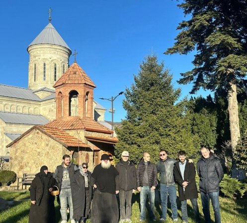 ქრისტიანული არქიტექტურის საბაკალავრო პროგრამის სტუდენტები ექსკურსიაზე